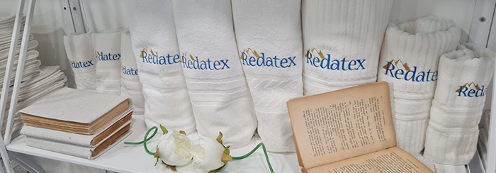 tablecloths, sheets and towels for laundry, hotel and catering industries.